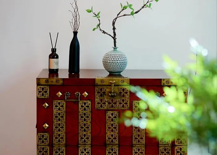 서촌 한옥 독채 #seochonhanok #privatehouse #10인 #4br2ba #경복궁역5분 #gyeongbokgung #북촌 #광화문 #인왕산 서울특별시